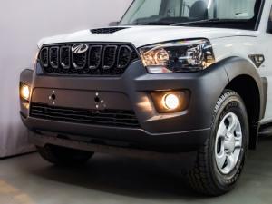 Mahindra Pik Up 2.2CRDe single cab S4 (aircon) - Image 12