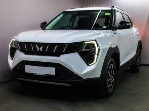 Mahindra XUV 3XO 1.2T AX5 manual - Image 1