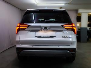 Mahindra XUV700 2.0T AX5 - Image 4