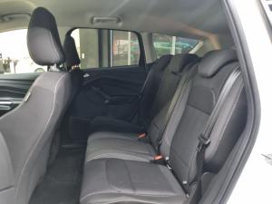 Ford Kuga 1.5T Ambiente auto - Image 12