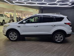 Ford Kuga 1.5T Ambiente auto - Image 5