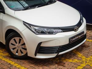 Toyota Corolla Quest 1.8 Plus manual - Image 2