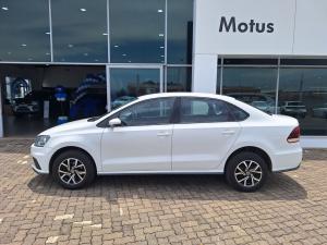 Volkswagen Polo sedan 1.6 Trendline - Image 3