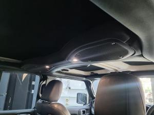 Jeep Wrangler Unlimited 2.0T Sahara - Image 20