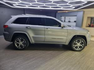 Jeep Grand Cherokee 3.6L Overland - Image 9