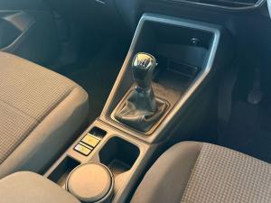 Volkswagen Caddy Maxi 2.0TDI panel van - Image 12