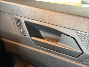 Volkswagen Caddy Maxi 2.0TDI panel van - Image 16