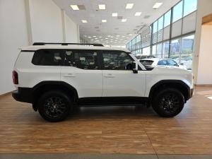 Toyota Land Cruiser Prado 2.8GD TX - Image 3