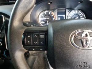 Toyota Hilux 2.4 GD-6 Raider X 4X4 automaticD/C - Image 9