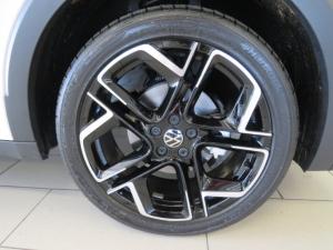 Volkswagen T-CROSS 1.0 TSI R-LINE DSG - Image 20