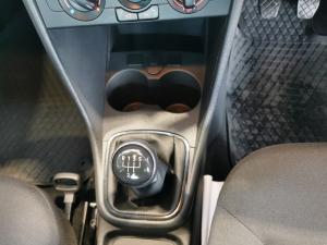 Volkswagen Polo Vivo hatch 1.4 Comfortline - Image 17