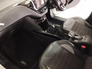 Peugeot 2008 1.2T Allure auto - Image 8