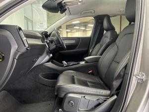 Volvo XC40 Recharge Single Motor Plus - Image 12