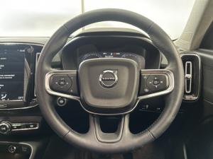 Volvo XC40 Recharge Single Motor Plus - Image 16