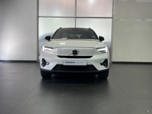 Volvo XC40 Recharge Single Motor Plus - Image 3