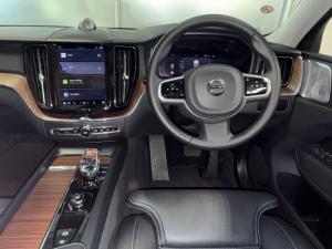 Volvo XC60 B6 AWD Ultimate Bright - Image 15