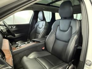 Volvo XC60 B6 AWD Ultimate Bright - Image 11