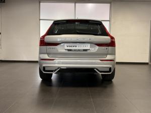 Volvo XC60 B6 AWD Ultimate Bright - Image 8