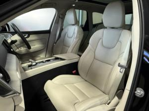 Volvo XC60 B6 AWD Ultimate Bright - Image 12