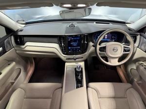 Volvo XC60 B6 AWD Ultimate Bright - Image 14