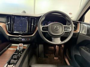 Volvo XC60 B6 AWD Ultimate Dark - Image 17