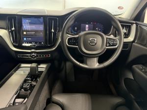 Volvo XC60 B6 AWD Ultimate Dark - Image 16