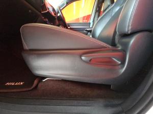 Toyota Hilux 2.8GD-6 double cab 4x4 Legend auto - Image 18