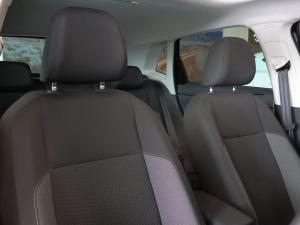 Volkswagen Polo hatch 1.0TSI Life auto - Image 17