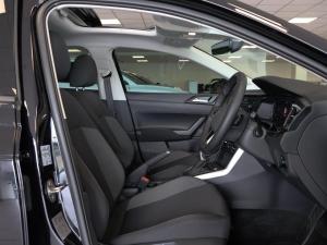 Volkswagen Polo hatch 1.0TSI Life auto - Image 24