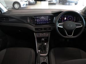 Volkswagen Polo hatch 1.0TSI Life auto - Image 4