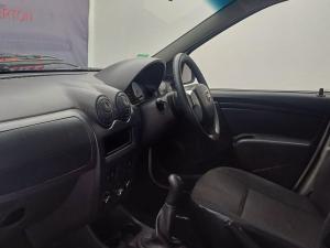 Nissan NP200 1.6i safety pack (aircon) - Image 10