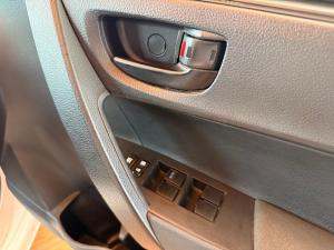 Toyota Corolla Quest 1.8 Plus manual - Image 18