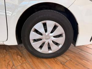 Toyota Corolla Quest 1.8 Plus manual - Image 9