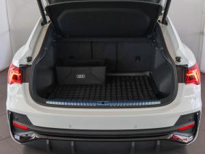 Audi Q3 Sportback 35TDI Black Edition - Image 14