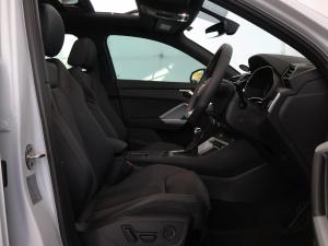 Audi Q3 Sportback 35TDI Black Edition - Image 16