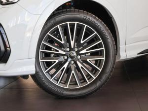 Audi Q3 Sportback 35TDI Black Edition - Image 3