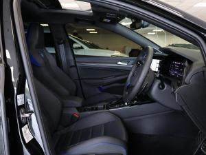 Volkswagen Golf R - Image 15