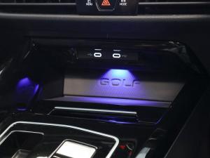 Volkswagen Golf R - Image 18