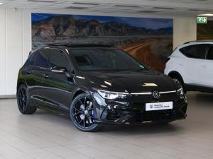 Volkswagen Golf R - Image 1
