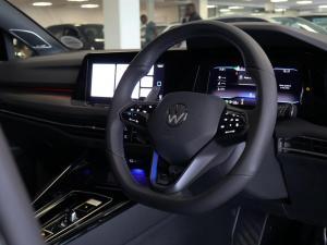Volkswagen Golf R - Image 25