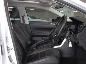 Volkswagen Polo hatch 1.0TSI Life auto - Image 16