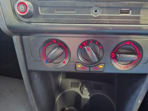 Volkswagen Polo Vivo hatch 1.4 Trendline - Image 19