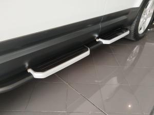 Land Rover Defender 110 D240 HSE - Image 17