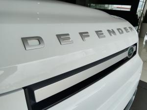 Land Rover Defender 110 D240 HSE - Image 19