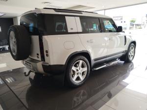 Land Rover Defender 110 D240 HSE - Image 5