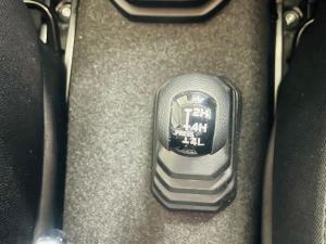 Suzuki Jimny 1.5 GLX AllGrip 3-door manual - Image 16