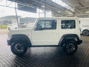 Suzuki Jimny 1.5 GLX AllGrip 3-door manual - Image 4
