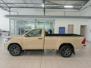 Toyota Hilux 2.4GD-6 single cab Raider manual - Image 9