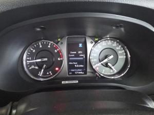 Toyota Hilux 2.4GD-6 Xtra cab Raider auto - Image 11