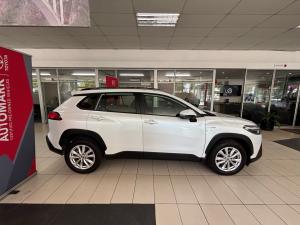 Toyota Corolla Cross 1.8 Hybrid XS - Image 3